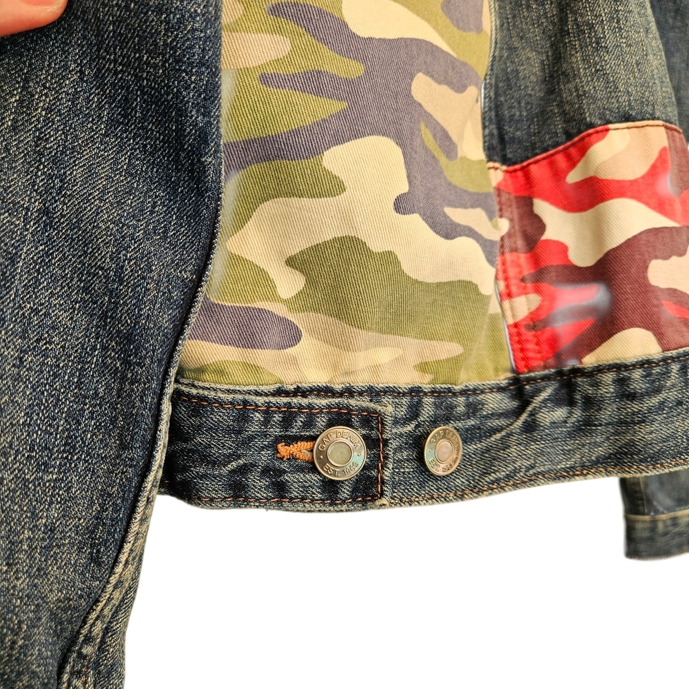 Gap Denim Camo Patchwork Jacket Distressed Size Xl - image 4